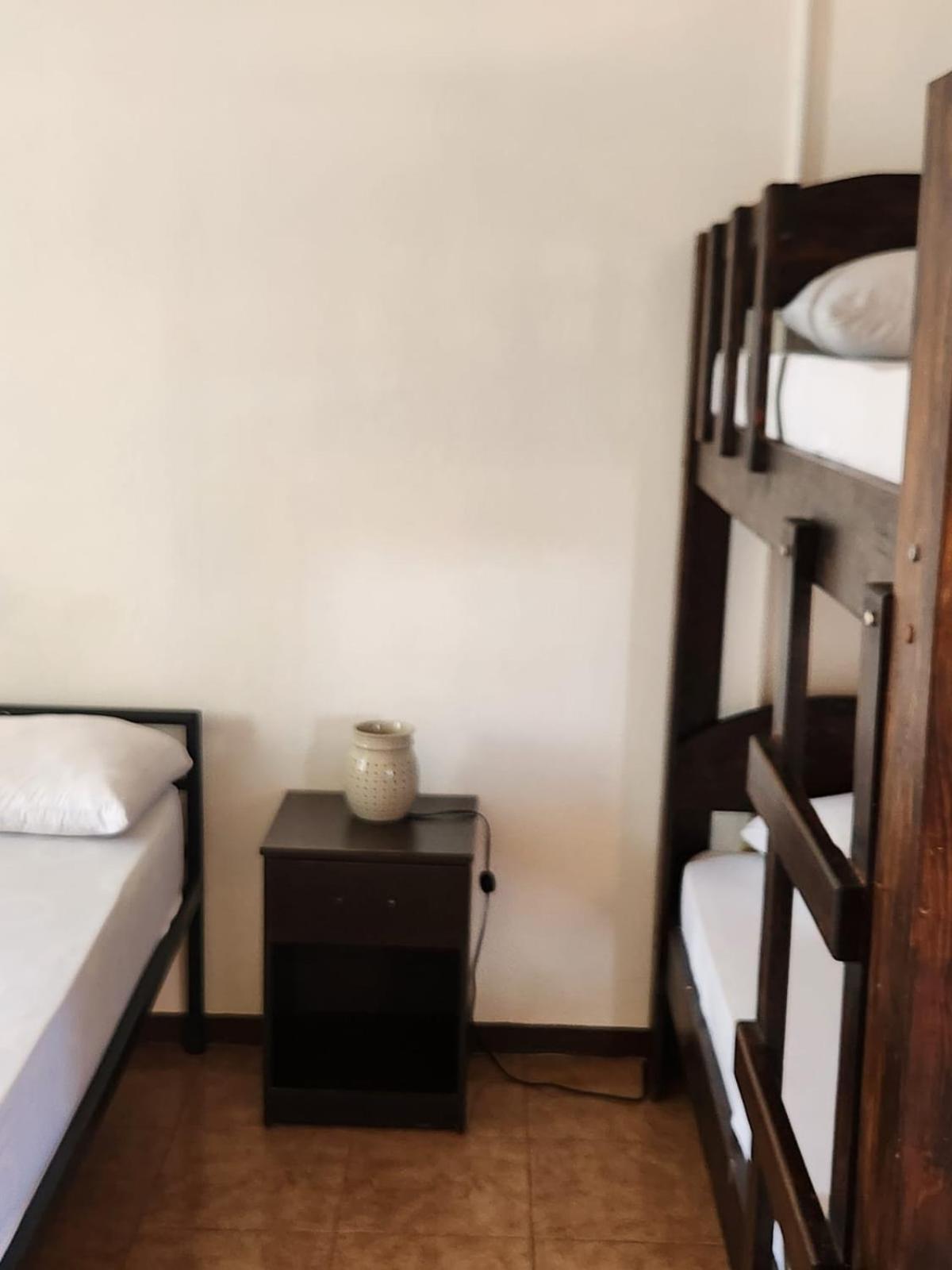 Cabinas Playa Bandera Bed and Breakfast Parrita Exterior foto