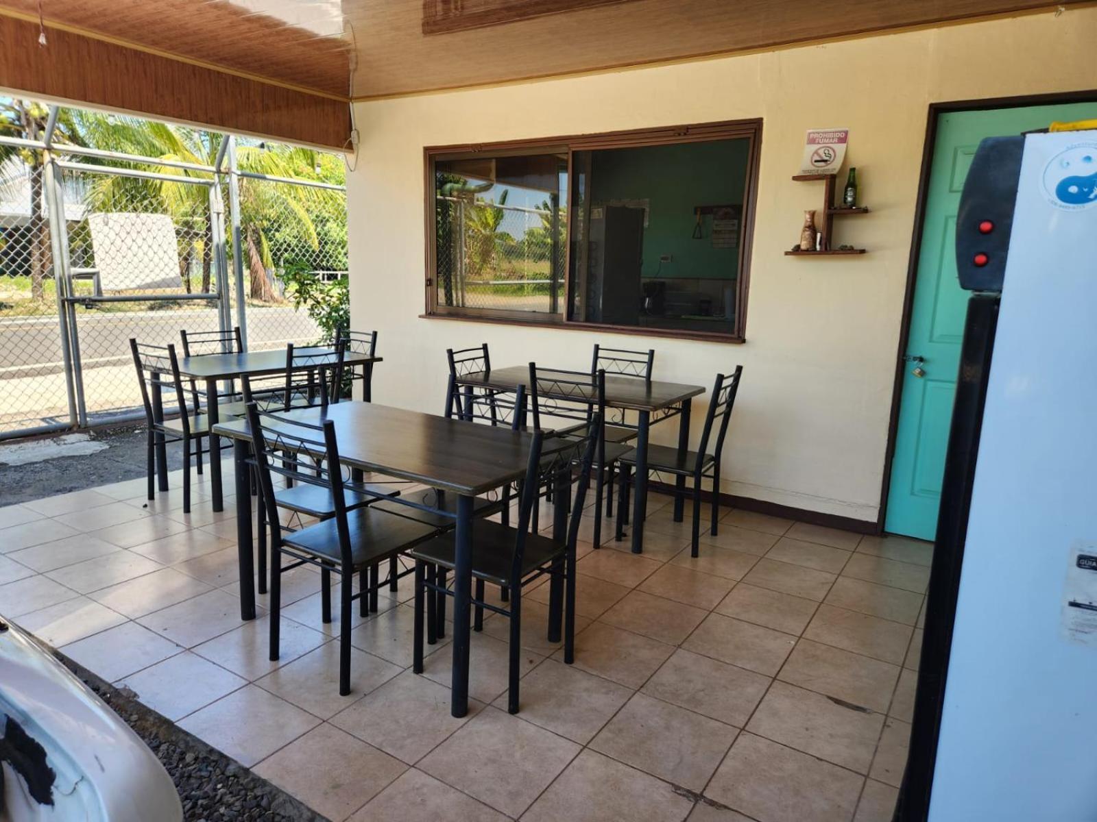 Cabinas Playa Bandera Bed and Breakfast Parrita Exterior foto